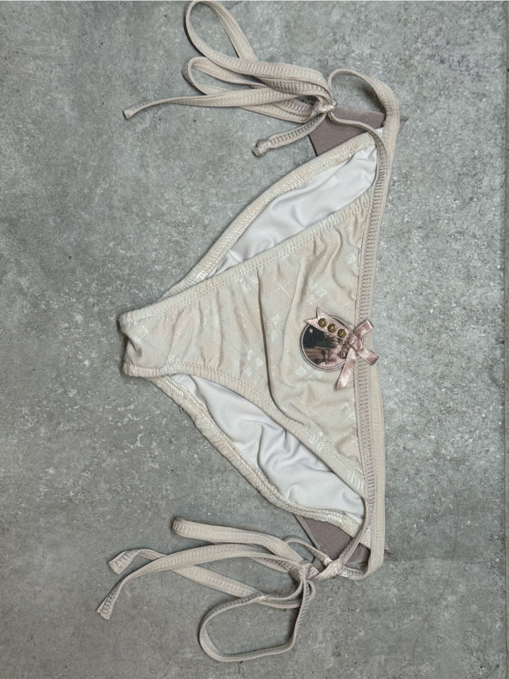 Agua Bendita Vintage Charm Scrunch Butt with Ruffles on the Back Bikini Bottom